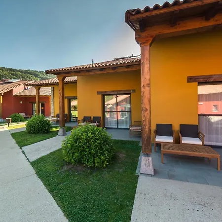 מלון Rural Fuentes Blancas 3*